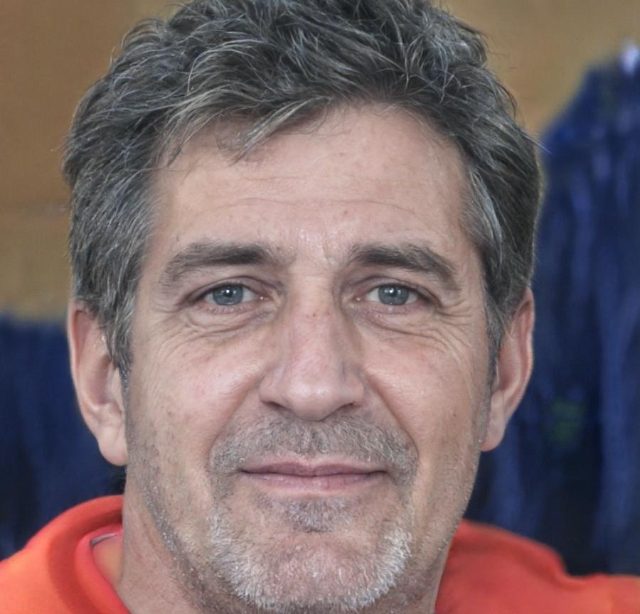 SEO analytics instructor reviewing campaign performance data